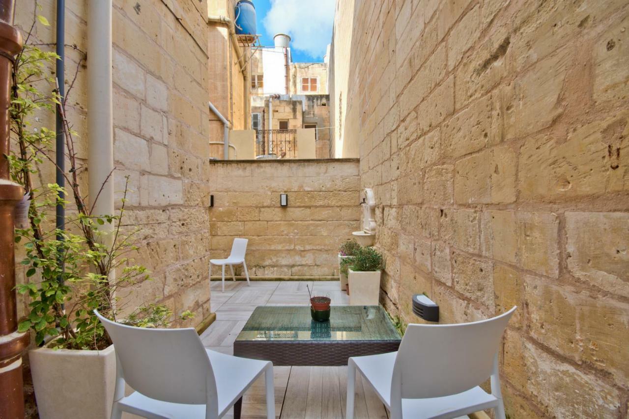 Vacation Townhouse Villa Sliema Buitenkant foto