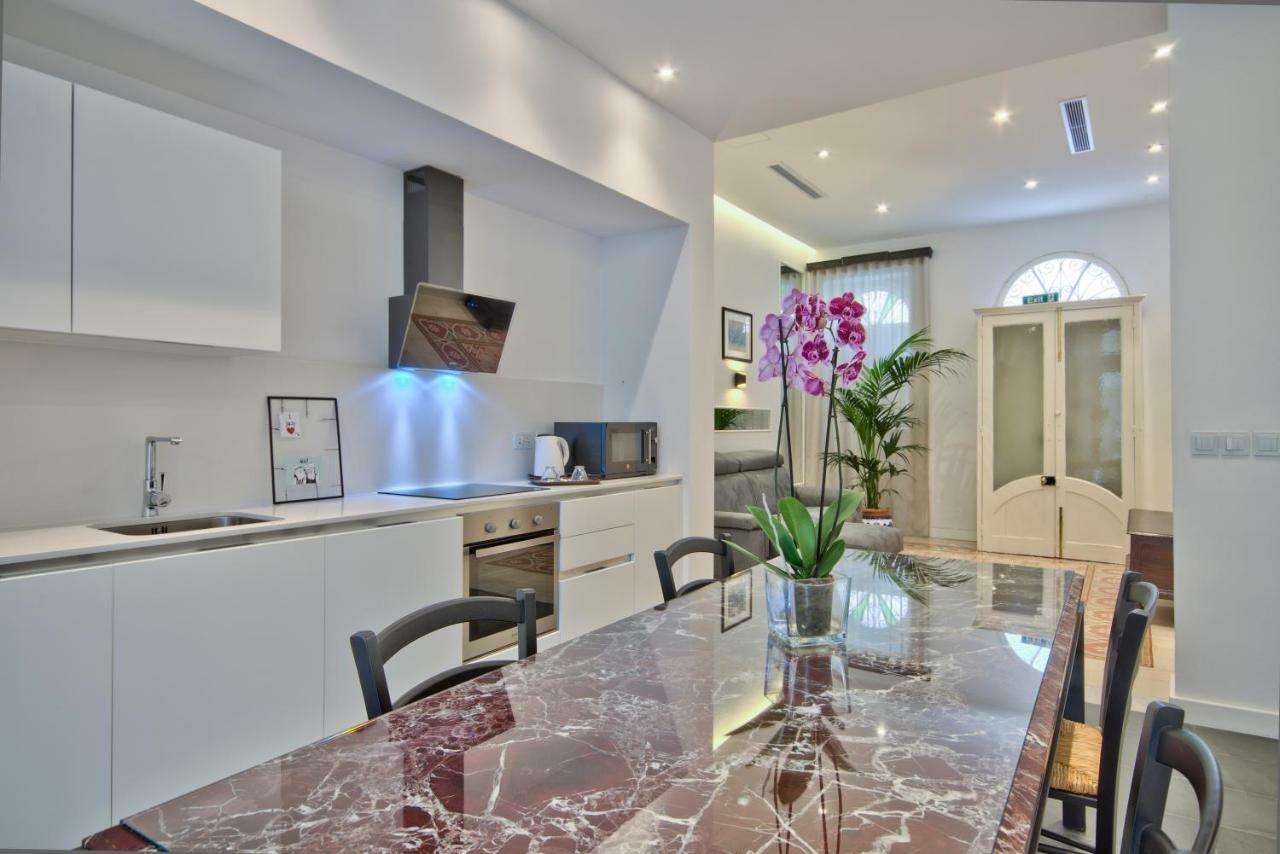 Vacation Townhouse Villa Sliema Buitenkant foto